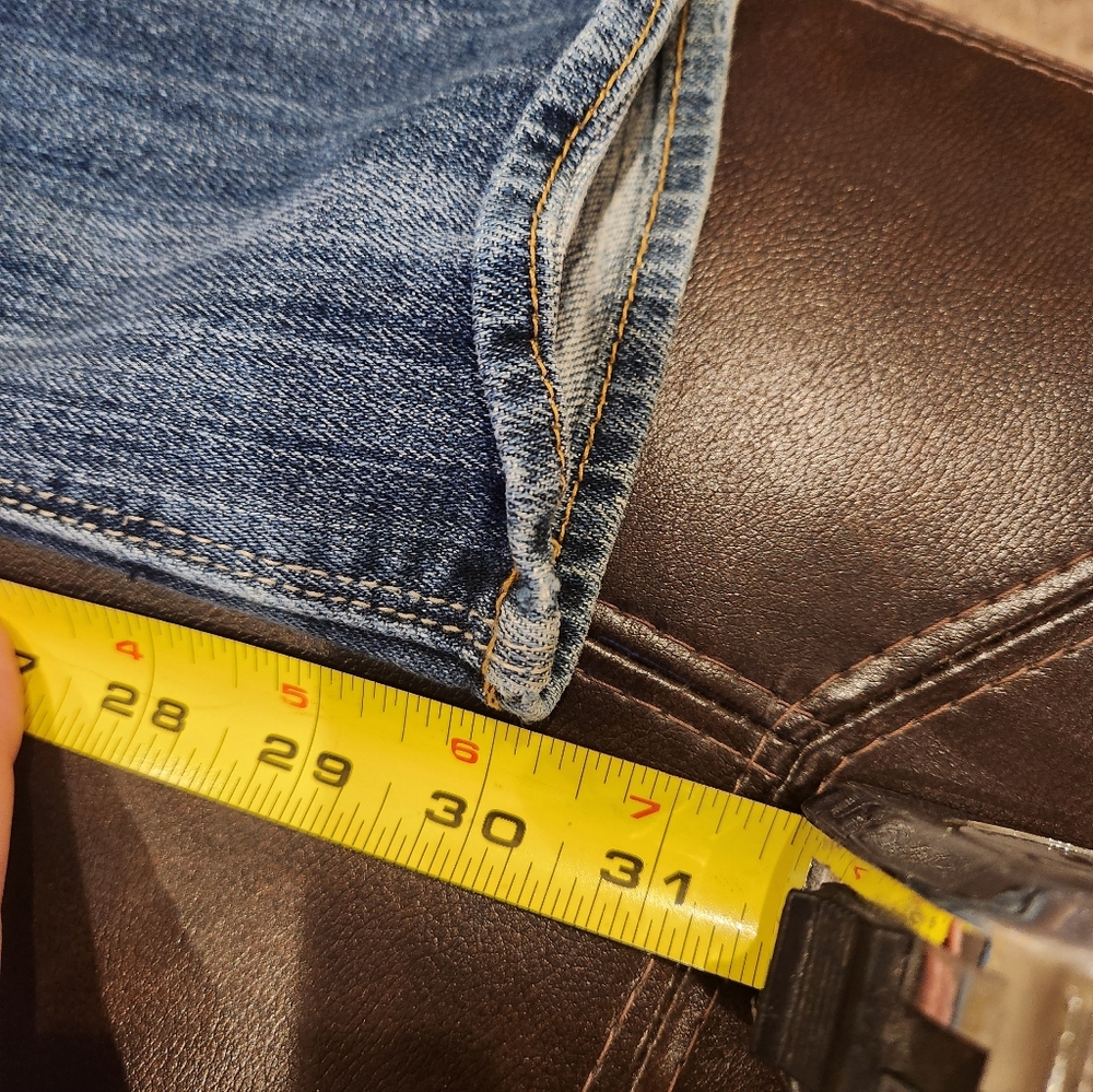 Size 2 American Eagle Jeans - Picture 6 of 6